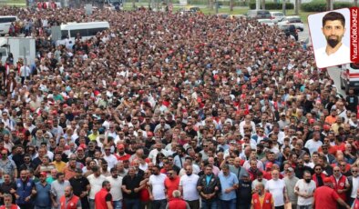 İzmir Büyükşehir Belediyesi ile anlaşamayan işçiler, Cumhuriyet Meydanı’nda beyazlarla yürüdü: Grev beşinci gününde