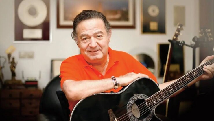 Kayahan, AKM’de şarkılarıyla anıldı