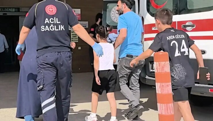 Kumbarasını açmaya çalışırken diline bıçak saplandı!