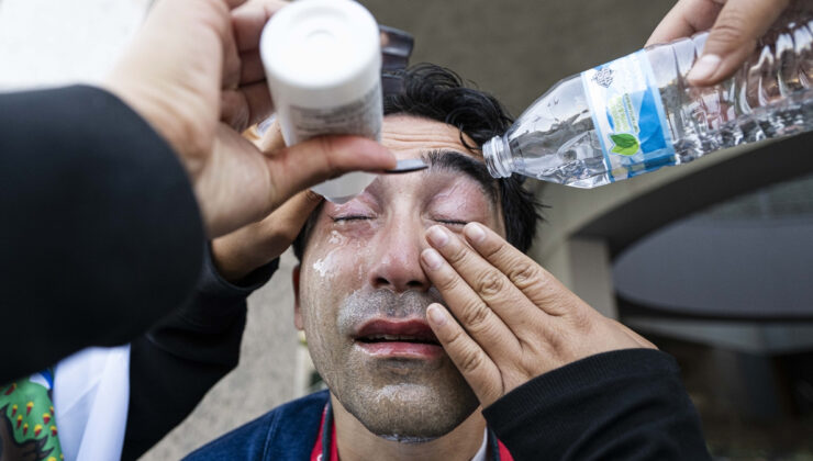 Los Angeles’ta göçmenlerin gözaltına alınmasına tepki