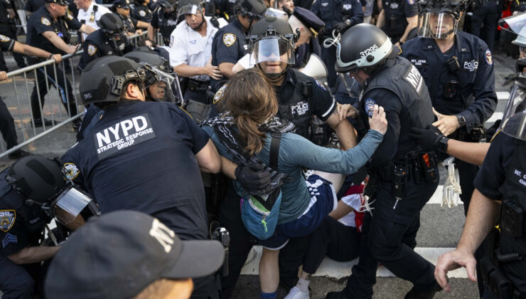 Los Angeles’ta gösteriler sürüyor