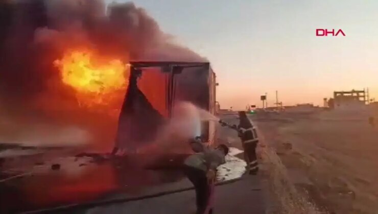 Mardin’de yol ortasında panik anları: Seyir halindeki kamyon alev topuna döndü!