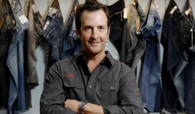 Moda patronu villasında bıçaklanarak öldürüldü