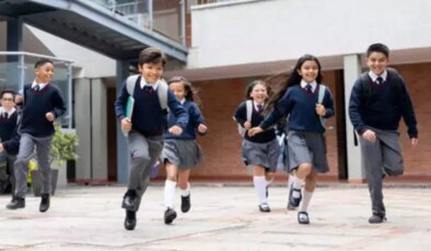 Okullarda serbest kıyafet uygulaması kalkıyor mu? Okullarda yeniden forma mı giyilecek?