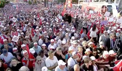 Özgür Özel, ‘Millet İradesine Sahip Çıkıyor’ mitingi için Tekirdağ’da