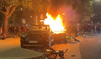 Paris St Germain’in Devler Ligi zaferinin ardından Paris sokakları karıştı