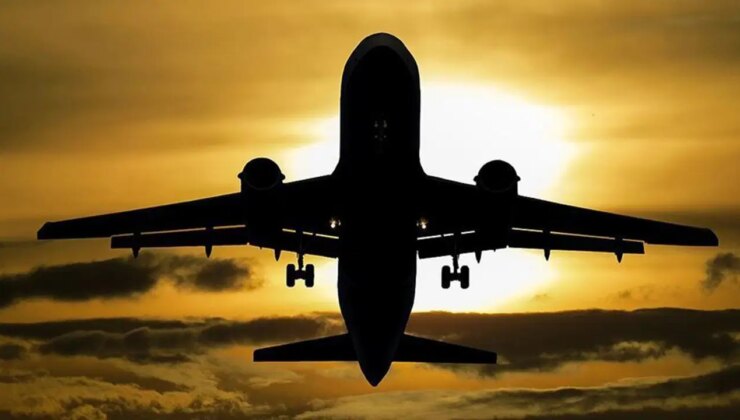 Sabiha Gökçen Havalimanı’na inen yolcu uçağına ‘lazer’ tacizi: Kule ile pilotun telsiz konuşmaları ortaya çıktı!