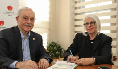 Sabri Ülker Vakfı Başkanı Dr. Talat İçöz ile vakfın 15 yıllık yolculuğunu konuştuk: Gıda okuryazarlığını yaygın hale getirmeyi hedefliyoruz