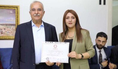 Sağlık sorunlarını gerekçe gösterdi: Van İpekyolu Belediyesi Eş Başkanı Altındağ istifa etti