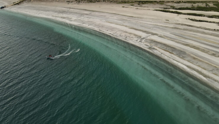 Salda Gölü’nde bayram yoğunluğu: Doğa, bilim ve güvenlik iç içe