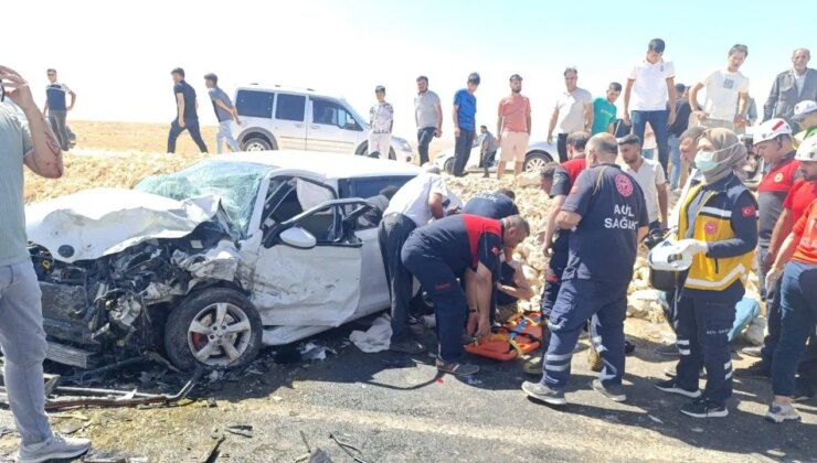 Şanlıurfa’da iki otomobil kafa kafaya çarpıştı: 5 yaralı
