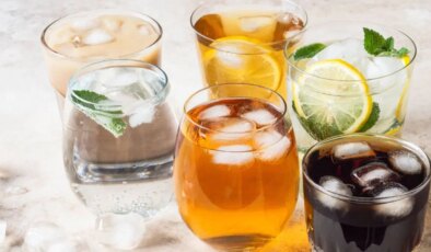 Serinlemek isterken sağlığınızdan olmayın! ‘Yüksek şekerli soğuk içecekler yazın kilo alımına neden olabilir’
