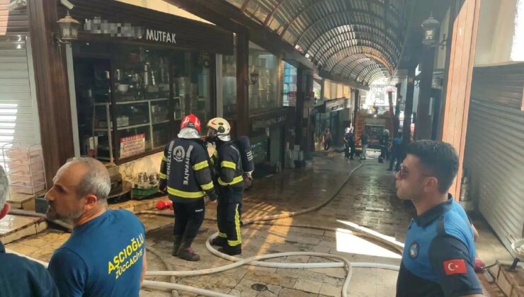 Tarihi Kaleiçi Çarşısı’nda yangın: Tahliye edilen dükkanlar var!