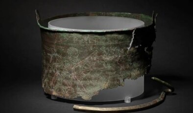 Tarihin kalbinde bilmece: 1.400 yıllık kova mezar keşfedildi