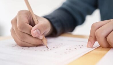 Türkiye genelinde sınava girenlerin ortak tek bir yorumu vardı: Türkçe karışıktı