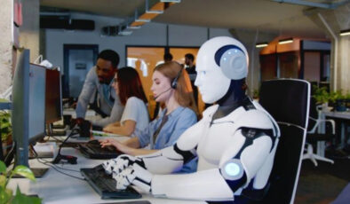 Üretken yapay zeka, dört çalışandan birinin işini riske atıyor