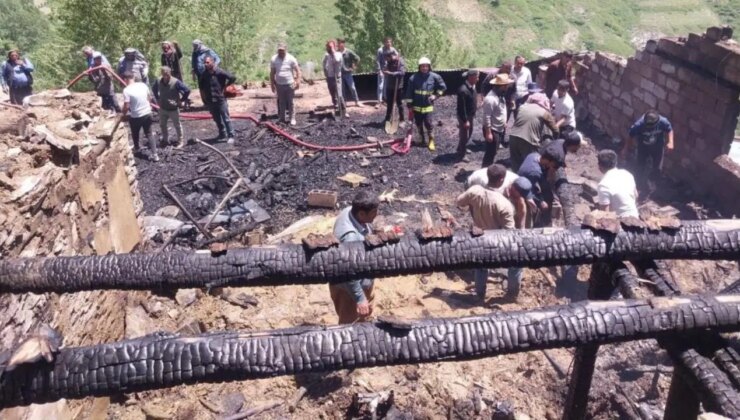 Van’da ev yangını: Dumandan zehirlenen 14 yaşındaki çocuk öldü