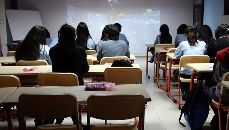 Veliler dikkat! Öğrencilerin elinde geziyor: Pazarda, internette her yerde satışı var…