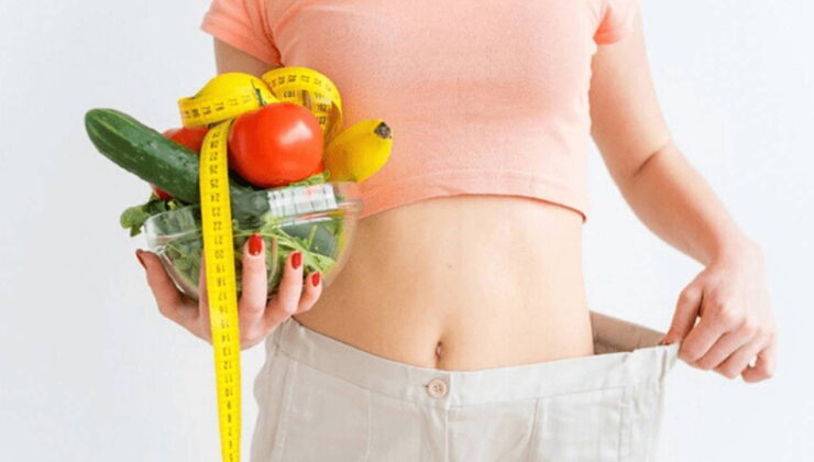 Yazın hafifliğiyle formda kalın: Yaz mevsiminde kilo vermeyi kolaylaştıran 7 beslenme tüyosu