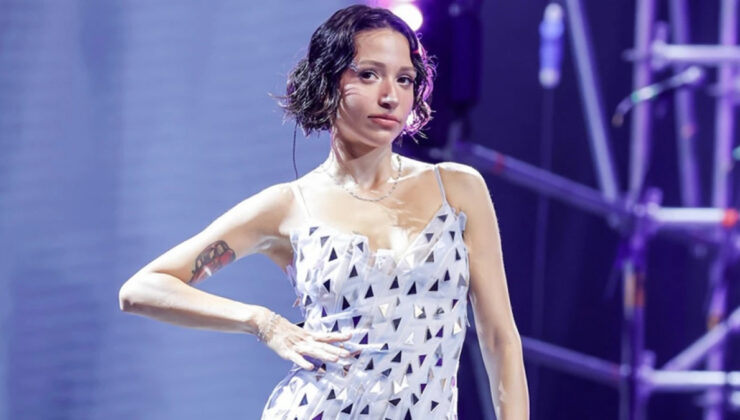 Zeynep Bastık güneş banyosuna yattı, takipçileri kalktı! “İnanılmaz bir kadınsın”