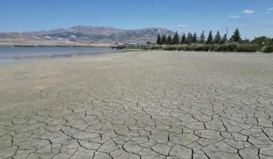 40 gün arayla endişelendiren fark: Önce 100 metre çekildi, sonra çatladı!