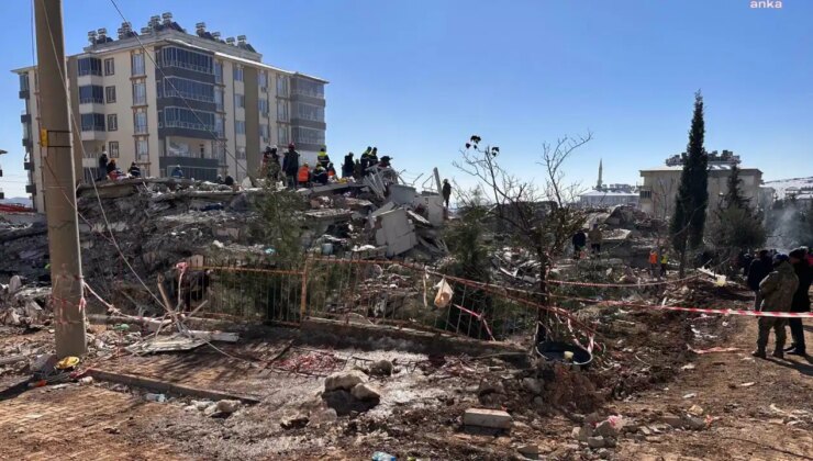 6 Şubat’ta 83 kişiye mezar olmuştu: Eski AKP’li başkan ve 2 kamu görevlisi için soruşturma izni verildiği ortaya çıktı