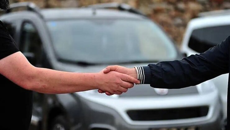 Aile boyu otomotiv vurgunu: Onlarca kişiyi dolandırdılar, yakayı ele verdiler!