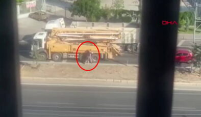 Aksaray’da ‘yol vermeme’ kavgası: Beton mikseri operatörü karnından bıçaklandı!