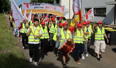 Almanya’da BİRTAT döner işçilerinin grevi sürüyor: 375 euro zam talep ediyorlar