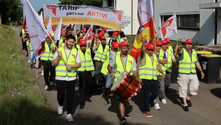 Almanya’da BİRTAT döner işçilerinin grevi sürüyor: 375 euro zam talep ediyorlar