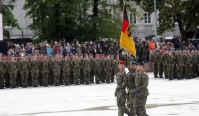 Almanya’da yeni askerlik planı