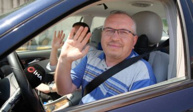 Almanya’dan gelen gurbetçi: ‘Biz orada 11 ay, bir ay tatil için çalışıyoruz; Burada herkesin her hafta sonu tatili var’