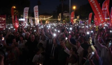 ‘Antalya İradesine Sahip Çıkıyor’ mitingi… ‘Muhittin Böcek, AKP’nin yargısını yenecek’