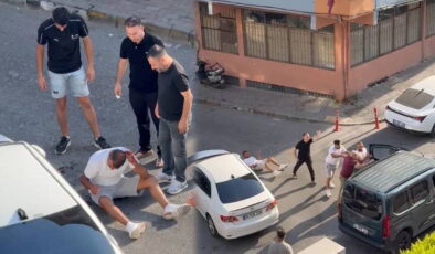 Bağcılar’da tartıştığı sürücüye küfretti: Sopa darbesiyle yere düşüp yaralandı