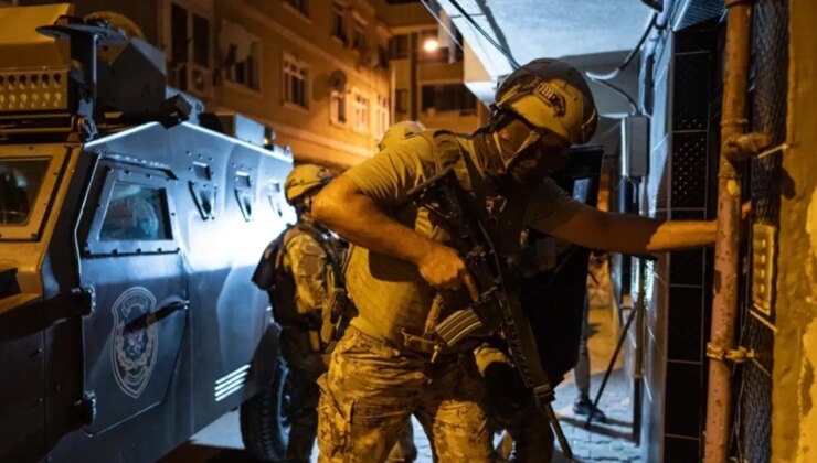 Bakan Ali Yerlikaya açıkladı: Kırmızı bülten ile aranan çok sayıda kişi yakalandı!