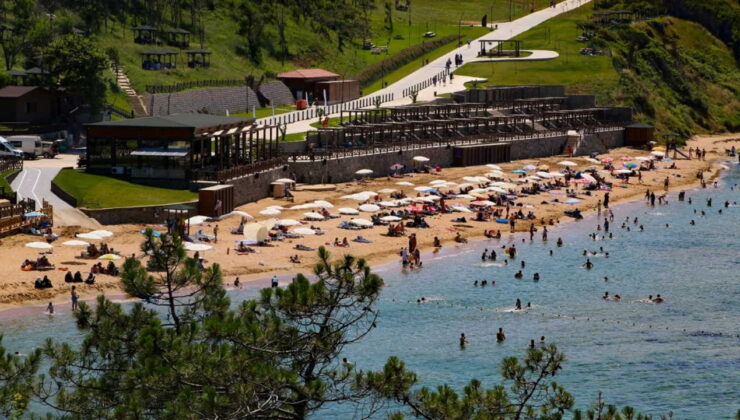 Beykoz’da yüksek dalga boyu nedeniyle denize girmek yasaklandı