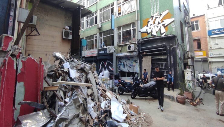 Beyoğlu’ndaki patlamayla çöken binanın izleri gün aydınlanınca ortaya çıktı