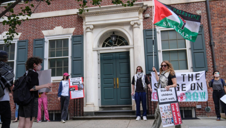 BM Genel Sekreteri’nin konutu önünde Gazze protestosu