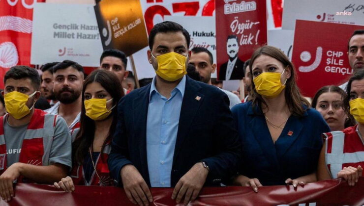 Çalık için gençlerden sarı maskeli eylem