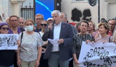 CHP Kadıköy’den ‘Madımak’ anması: ‘Katiller dışarıda, aydınlarımız tutsak’