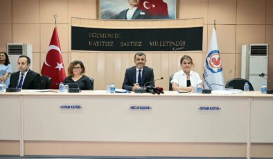 CHP’li belediye başkanı açıkladı: AKP’li başkan özel hizmetçisini devlet memuru yapmış!