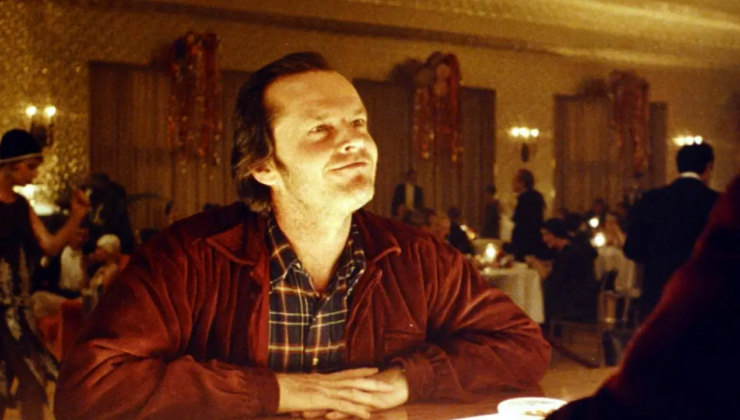 Cinnet (The Shining) filminin konusu ne? Cinnet filminin oyuncuları kim?