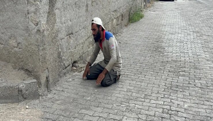 Denetimde yakalanınca namaz kılmaya başladı