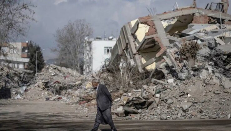 Depremde yıkılan Ezgi Apartmanı davasında tahliye edilen sanık Ertan Danacı’nın adli kontrole uymayarak karakola imza vermeye gitmediği ortaya çıktı