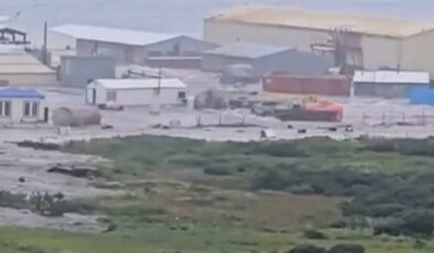 Depremin ardından Severo-Kurilsk kenti sular altında