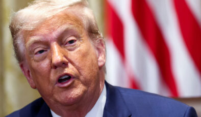 Donald Trump, Jeffrey Epstein dosyalarının gündemde tutulmasına tepki gösterdi