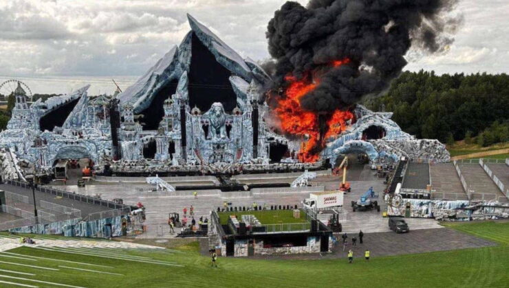 Dünyaca ünlü festivalde yangın çıktı: Sahne kullanılamaz hale geldi!