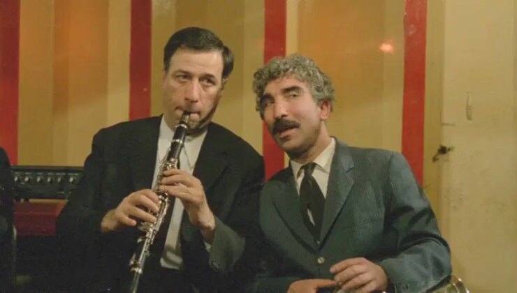 Düttürü Dünya filminin konusu ne? Düttürü Dünya filminin oyuncuları kim?