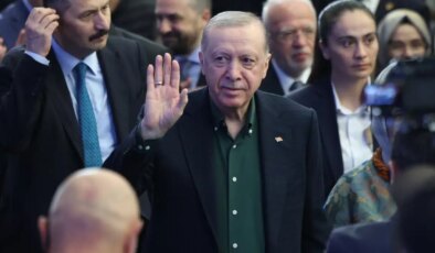 Erdoğan’ın konuşması ‘tarihi’ çıkmadı, sosyal medya ti’ye aldı: ‘Dağ fare doğurdu…’
