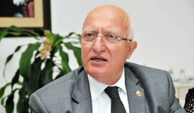 Eski CHP Antalya Milletvekili Gürkut Acar yaşamını yitirdi